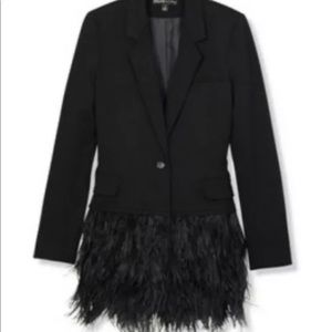 Elizabeth and James Size 6 Black Feather blazer